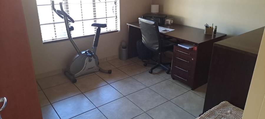 3 Bedroom Property for Sale in Hexrivier Lifestyle Estate North West